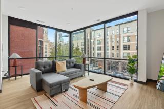 CozySuites Mass with parking lounge & roof deck #37 - Indianápolis - 0
