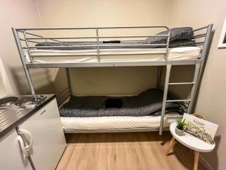 BUDGET BOX - Private Indoor Parking, Auto Check-In and Basic Amenities - Ålesund - 5