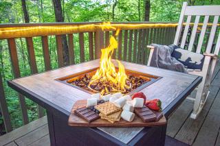 Freshly Updated Mountain Escape Cabin - Pigeon Forge - 7