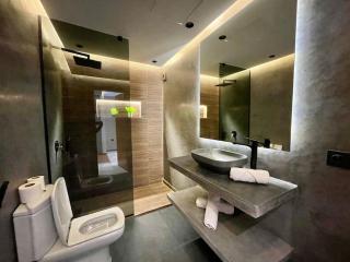 Seaside Splendor - Chic 2 Bedroom - Tangeri - 5