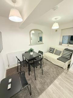 Central London Guest Flat - London - 3