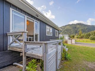 Retreat by the Beach - Pauanui Holiday Home - Pauanui - 3