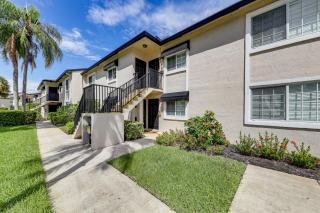 Apartment with Patio and Pool Access in Pompano Beach! - Pompano Beach - 9