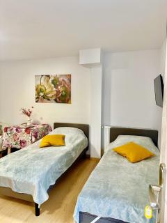 Apartament nr 1 lub 2 przy Sali Kominkowej - Przeczyce - 0