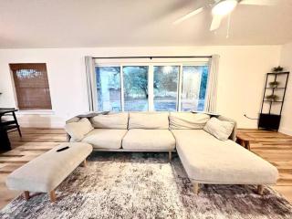 NEW Modern Hill Country Hideaway - Bertram - 3