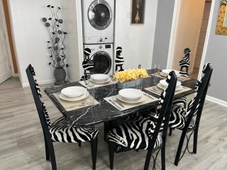 Spacious 3 bedroom close to NYC - 3