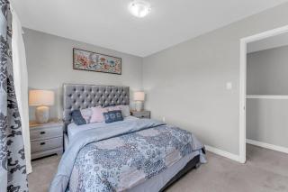 Luxurious & Bright 4 Bedrooms and Den Corner House - Cambridge - 9