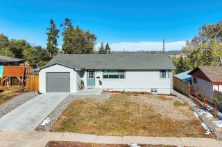 Cloud View Family Mountain Views & Fire Pit - 5