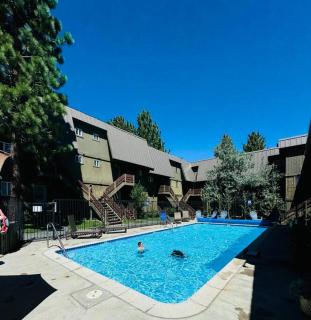 Cozy 2 bed-2 bath Condo in Mammoth Lakes! - 2