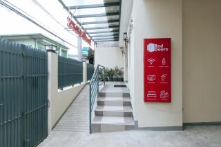 RedDoorz Plus @ Torre De Manuel Residences 1 - Manila - 5