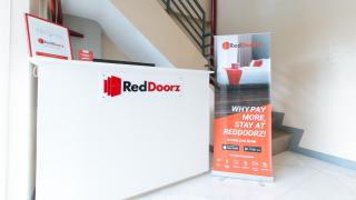 RedDoorz Plus @ Torre De Manuel Residences 1 - Manila - 1