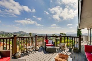 Mt Nebo Oasis in La Mesa with Wraparound Deck - La Mesa - 9
