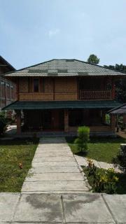 Villa Tinamboo brings happiness at Ciwidey - Panundaan - 0