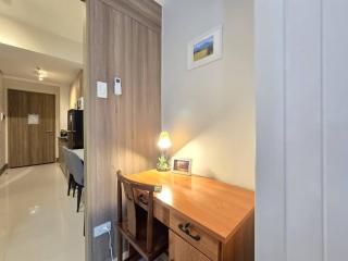 1BR Unit Condotel w Balcony FAME Residences #FM59 - Manila - 1