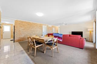 7 - 9 Mort Ave Dalmeny - 9