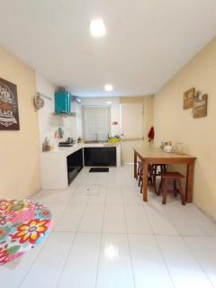 Natol Homestay - Paris BDC - 1