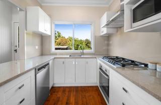 Kennedy House - Cosy & Comfortable, Sleeps 7 - Lake Albert - 8