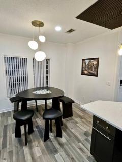 Beautiful And Modern, Valrico Apartment - Valrico - 7