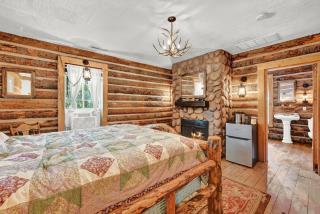 Valley House B and B Huntsville Log Haven - 4