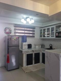 Conveniently 3 Bedroom Cozy Cozy Corner Townhouse Near Robinson Mall, Butuan Doctors Hospital and Airport - 1