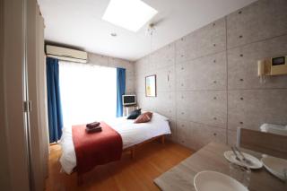 Amika First301 AF31 - Tokyo - 2