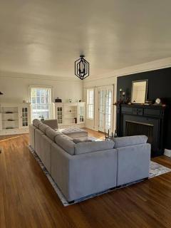 Iconic Historic Home - Hastings - 8