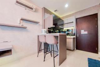 Nice and Homey 1BR at Brooklyn Alam Sutera Apartment By Travelio - 2