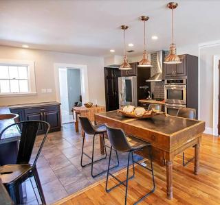 Iconic Historic Home - 6