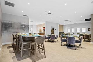 DoubleTree by Hilton New York JFK Airport - 6