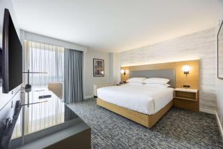 DoubleTree by Hilton New York JFK Airport - Queens - 3
