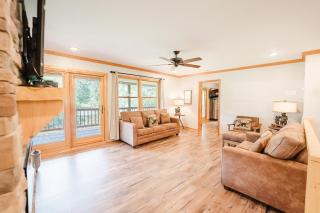 Cove Mountain Rest home - 4