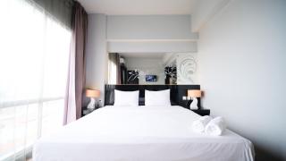 Homey Studio No Kitchen at Grand Darmo Suite Apartment By Travelio - Surabaya - 0