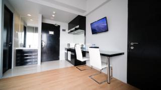 Homey Studio No Kitchen at Grand Darmo Suite Apartment By Travelio - Surabaya - 4