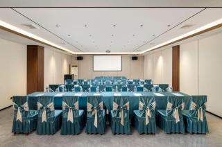 Mehood EZZI Hotel Huashan Visitor Center - 2