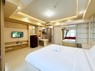 Enchanting and Spacious Studio at La Riz Supermall Mansion Apartment By Travelio - 5