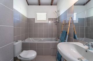 Villa Ayiana, magnifique villa avec piscine - Sainte-Anne - 8