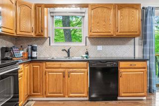 Freshly Updated Mountain Escape Cabin - Pigeon Forge - 2