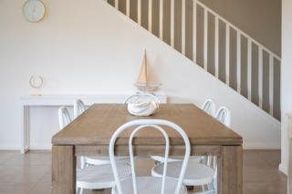Sunlit Family Retreat - 500m to Beach - Caves Beach - 8