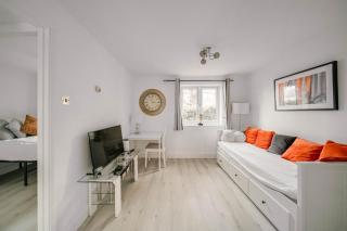 Lara's Place in Canada water - 1 Double Bed, 1 Sofa Bed - 6