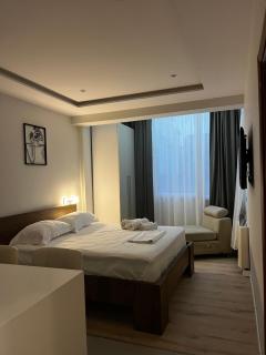 Zaira City Retreat - Tirana - 8