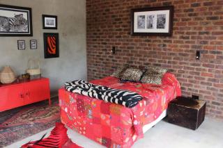 Secret 2 Bedroom Bush Villa In Wildlife Estate Hoedspruit Area - 6