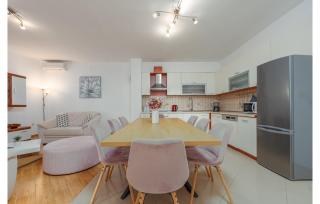 Three-Bedroom Holiday Home In Galovac - Galovac - 7
