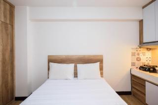 Simple and Homey Studio Room at Cinere Resort Apartment By Travelio - Depok - 3
