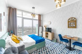 Luxe Living in Prime Location! - Dubai - 0