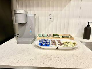 Cozy Modern 1 Bedroom Apartment - 7