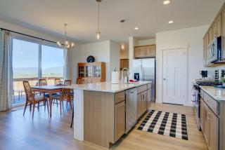 Spacious 3BR Home - Perfect Belgrade Getaway - 0