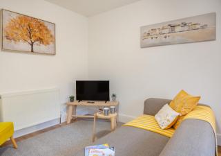 Fairy Glen Apt 2 - 8