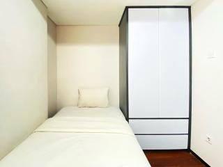 Nice 2BR at Gateway Pasteur Apartment By Travelio - 4
