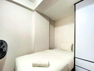 Nice 2BR at Gateway Pasteur Apartment By Travelio - Bandung - 5