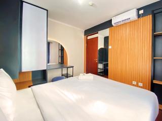 Nice 2BR at Gateway Pasteur Apartment By Travelio - Bandung - 7